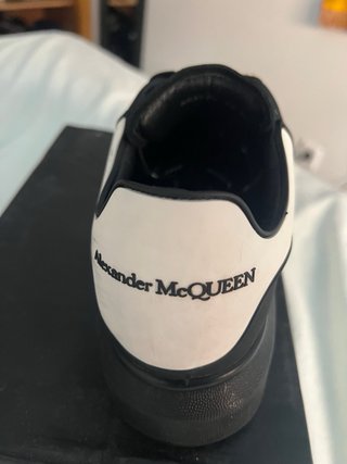 Alexander McQueen Zapatillas Negras y Blancas