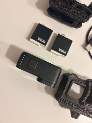 GoPro Hero 11 Black + 2 Baterías