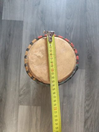 Tambor africano tradicional