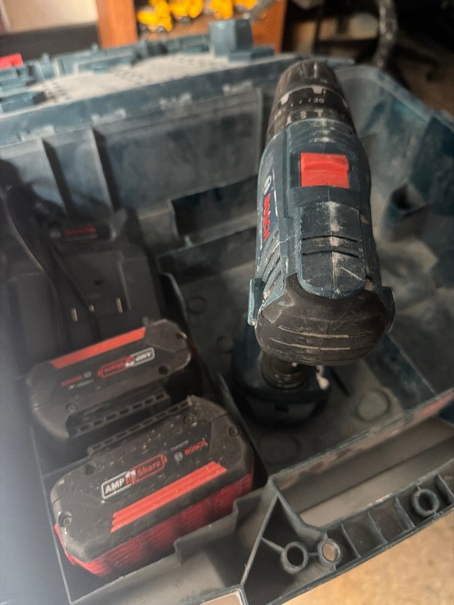Taladro Bosch Profesional con baterías