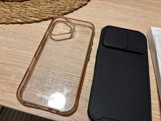 2 Fundas + Cristal Templado iPhone 16