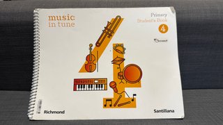 Libro Music in Tune