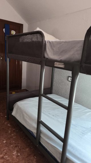 Litera Ikea Negra y Blanca