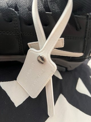Zapatillas Off-White Negras y Blancas