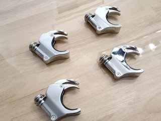Abrazaderas 49mm para cúpulas Harley Davidson