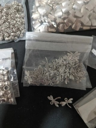 Lote bisutería y manualidades