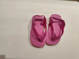 Chanclas Havaianas bebé rosa. Talla 19-20