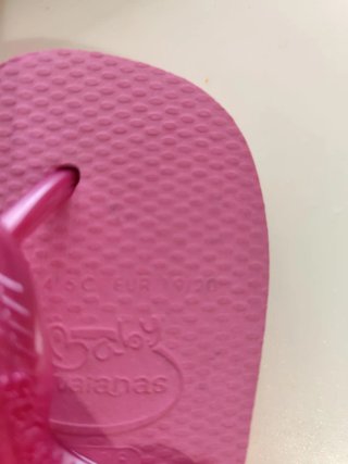 Chanclas Havaianas bebé rosa. Talla 19-20