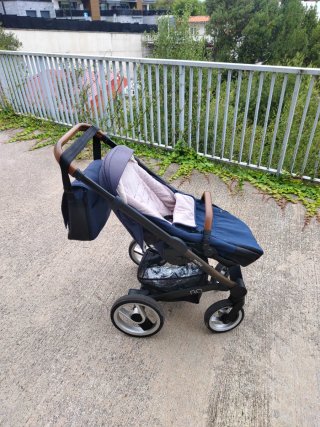 Carrito bebé Mutsy Nio azul marino