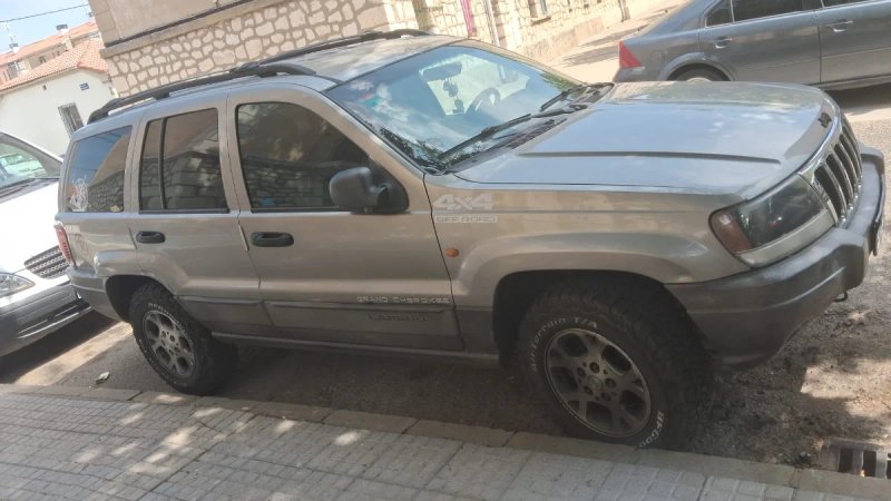 Jeep Cherokee 2000 - foto 1