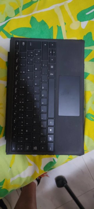 Microsoft Surface Pro 4. Regalo tablet m10