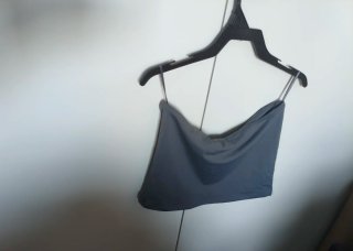 Top sin tirantes gris