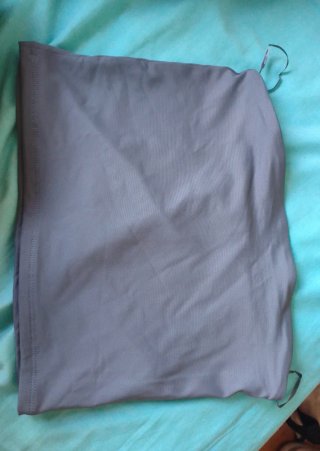 Top sin tirantes gris