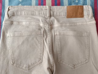 Pantalón vaquero Sfera Talla 36 Beige