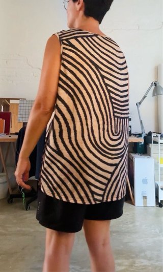 Blusa sin mangas con estampado de rayas