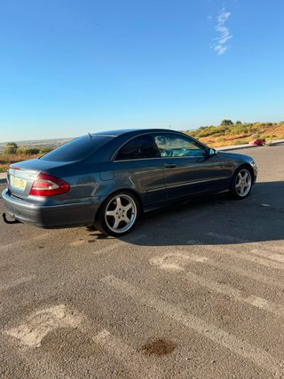Mercedes-Benz  CLK 2003
