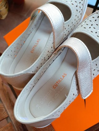 Zapatos Doctor Cutillas Beige/Oro Talla 38