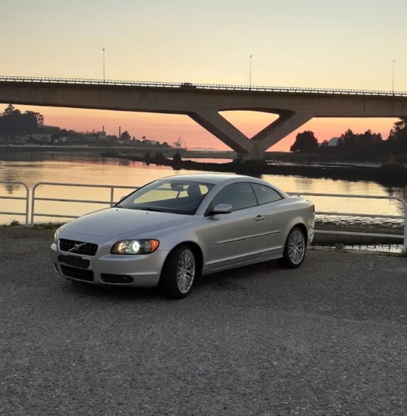 Volvo C70 2008 - foto 1