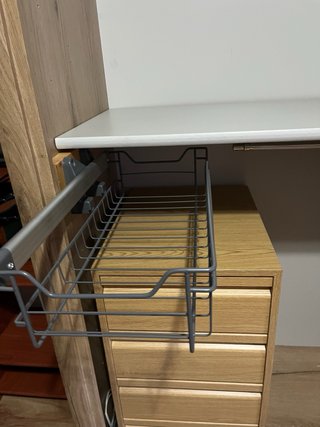 Armario madera maciza puertas correderas