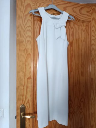 Vestido blanco con chaquetilla