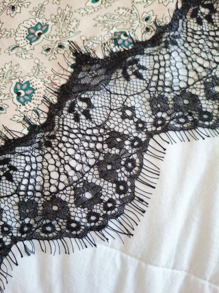 Top lencero flores Mango Talla M