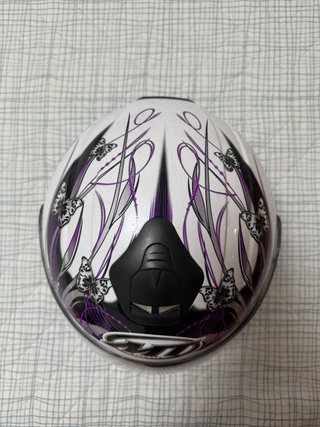 Casco Moto MT Helmets Blanco y Morado