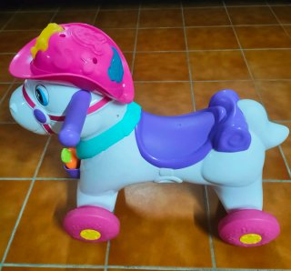 Caballo balancín Chicco infantil