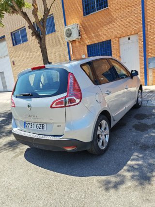 Renault Scenic 2010
