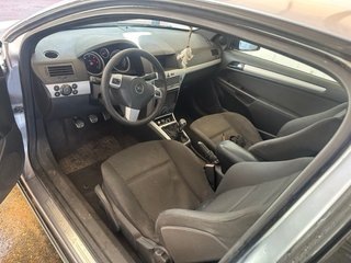 Opel Astra gtc  2006 Leer ante de marear