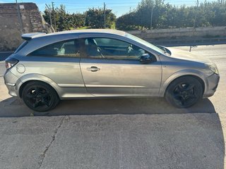 Opel Astra gtc  2006 Leer ante de marear