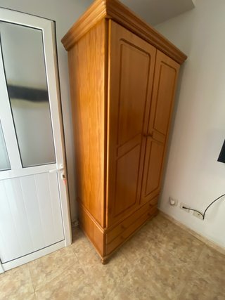 Cama articulada eléctrica madera y muebles juntos.