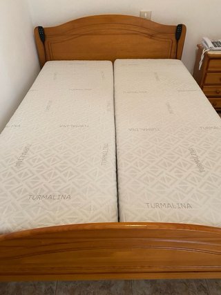 Cama articulada eléctrica madera y muebles juntos.