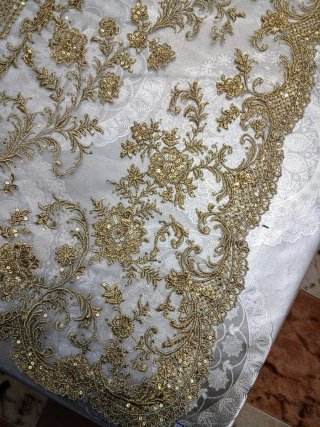 Manteletas de fallera en oro a estrenar