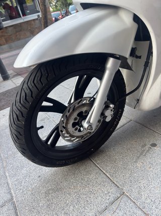 Peugeot Tweet 125cc Scooter Blanca 2016