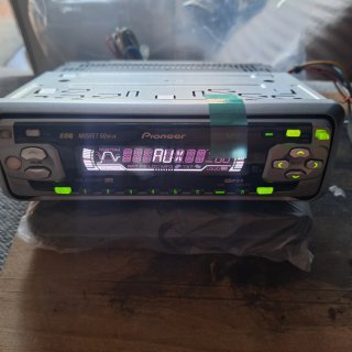 Radio CD Pioneer DEH-P3500MP con Bluetooth