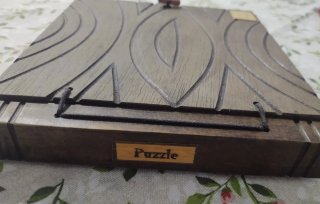 Caja y Puzzle de madera tallada