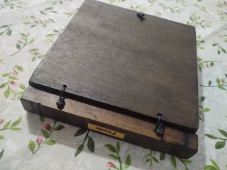 Caja y Puzzle de madera tallada