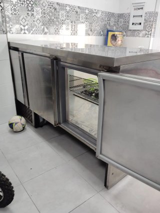 Vitrina expositora refrigerada