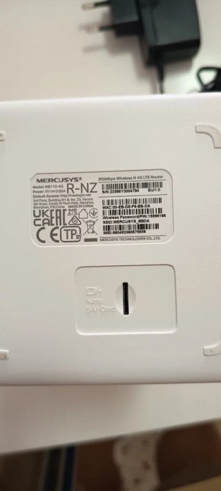 Router Inalámbrico MERCUSYS 4G LTE MB110-4G
