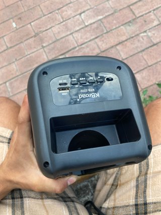Altavoz Bluetooth Negro tiene micró pa cantar