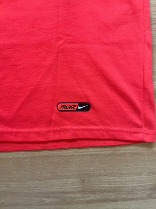 Camiseta Nike x Palace Inglaterra