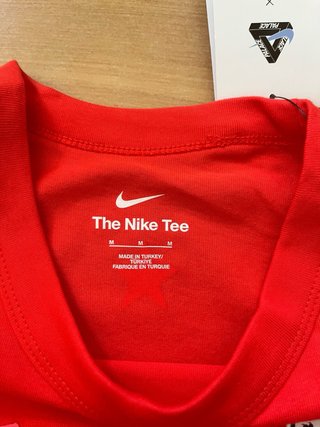 Camiseta Nike x Palace Inglaterra