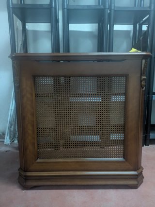 Cubre radiador madera cerezo y rejilla