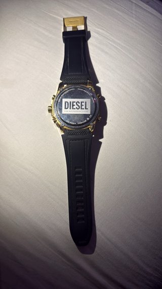 Reloj Diesel Dorado y Negro Original