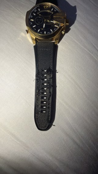 Reloj Diesel Dorado y Negro Original