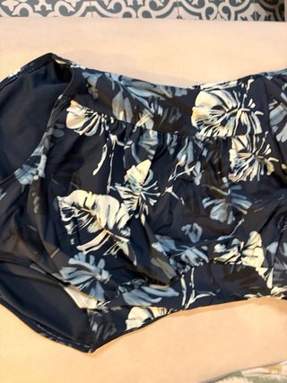 Bañador estampado floral azul y blanco