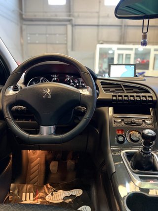 Peugeot 3008 ¡FULL EXTRAS!