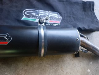 Silencioso GPR Negro