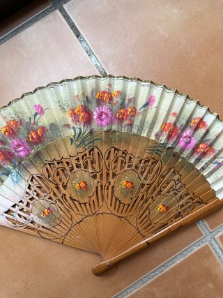 Abanico madera antiguo pintado flores