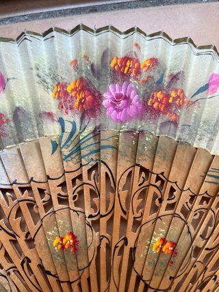 Abanico madera antiguo pintado flores